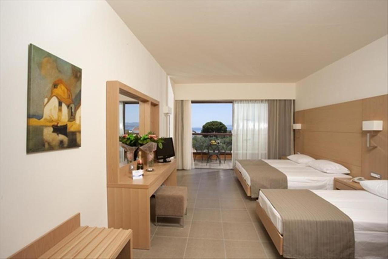 Island Blue Hotel Pefki  Exterior photo